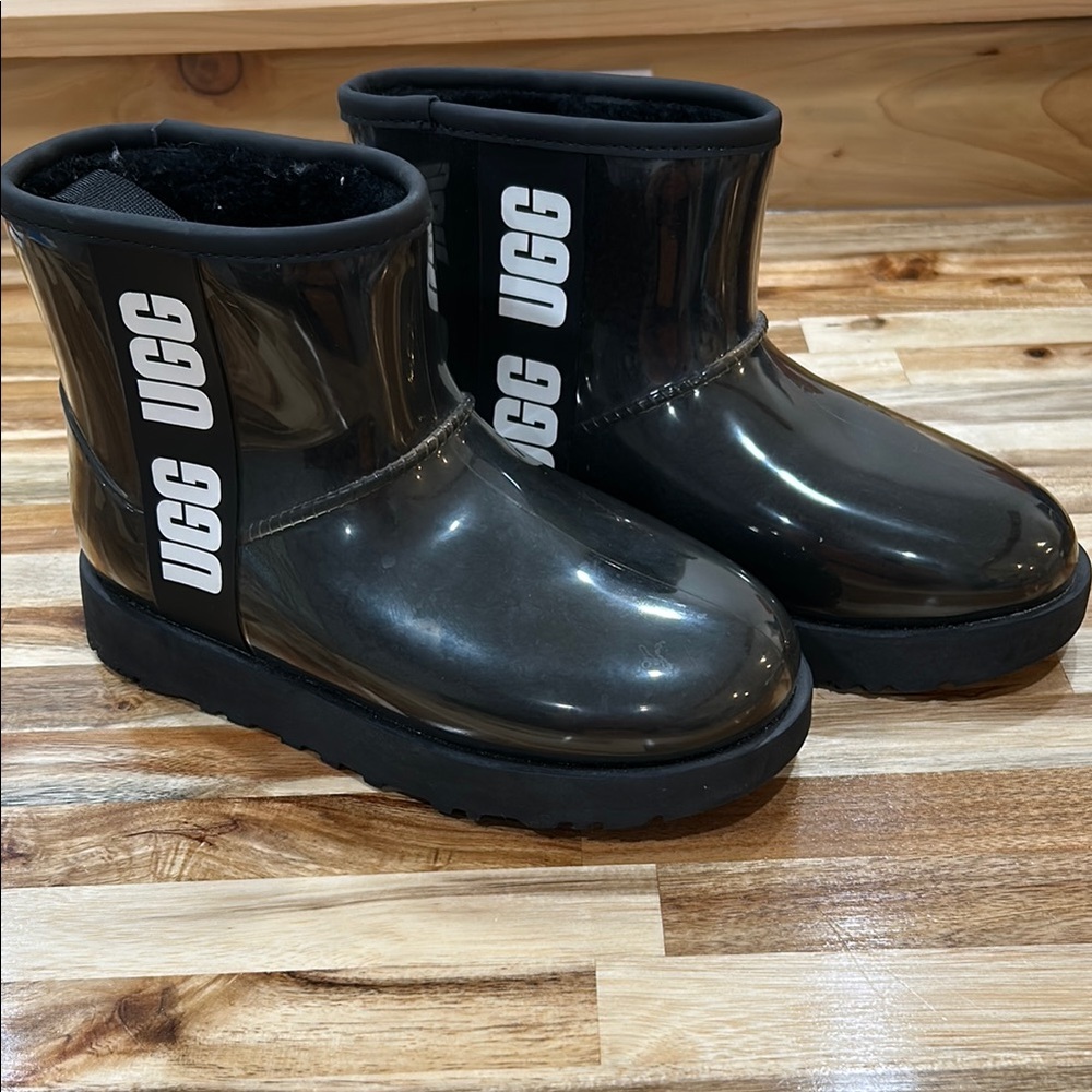 UGG Black Glossy Winter Rain Boots